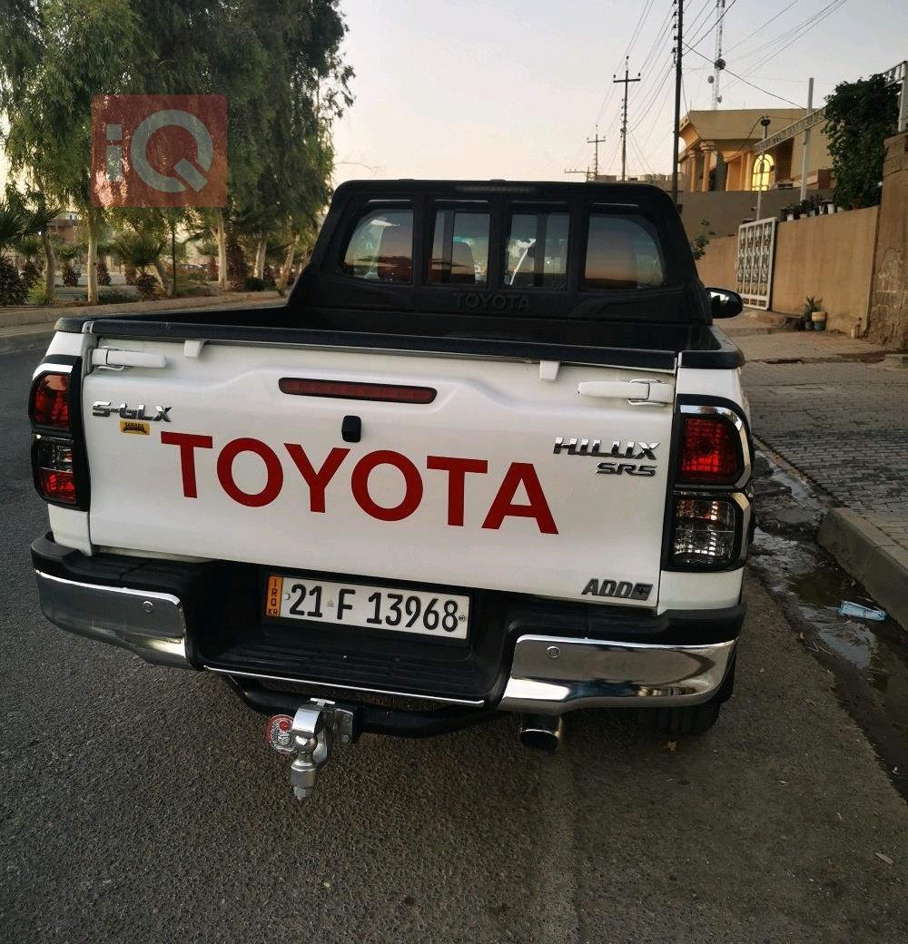 تۆیۆتا هایلۆکس